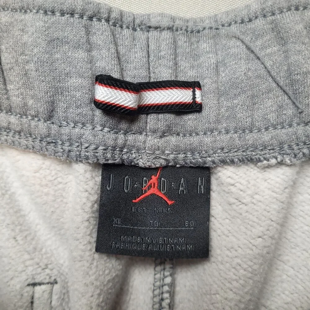 Jordan Essentials Mens Size XL Gray Fleece Joggers Jumpman Nike DA9820-091